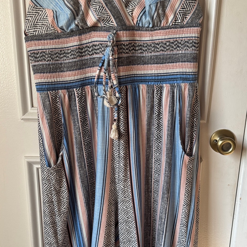 VENUS Vibrant Striped Halter Dress with Pockets - Picture 6 of 12